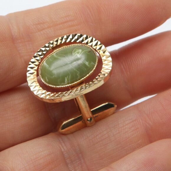 Vintage Gold Metal Green Stone Cufflinks Nested Jade Oval Retro Classic - Picture 2 of 5